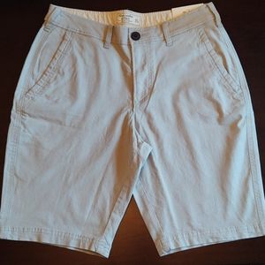 Abercrombie light grey classic shorts size 31